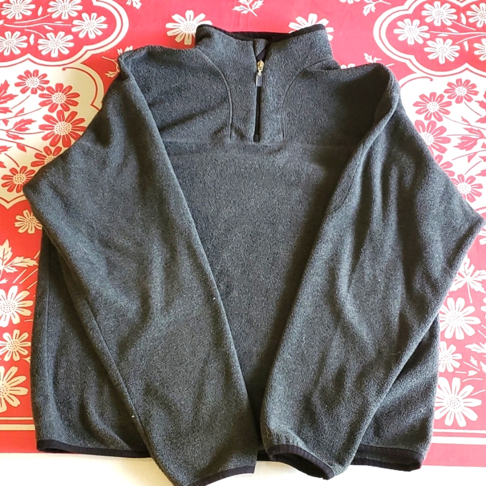 3/$15 Men's XL fleece pullover